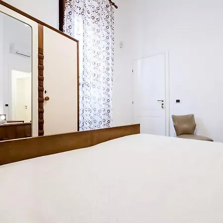 Esagono Monello